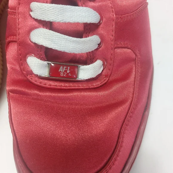NIKE AF1 Air Force 1 Vintage Women's Sneakers Size Valentines Red Satin